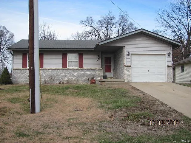 401 Park Dr photo 1