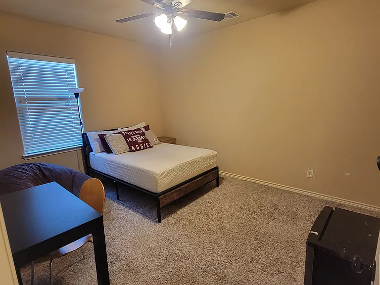 344 Newcomb Ln — Photo 4