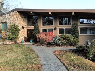 901 Carriage Hill Dr, Yakima, WA 98908