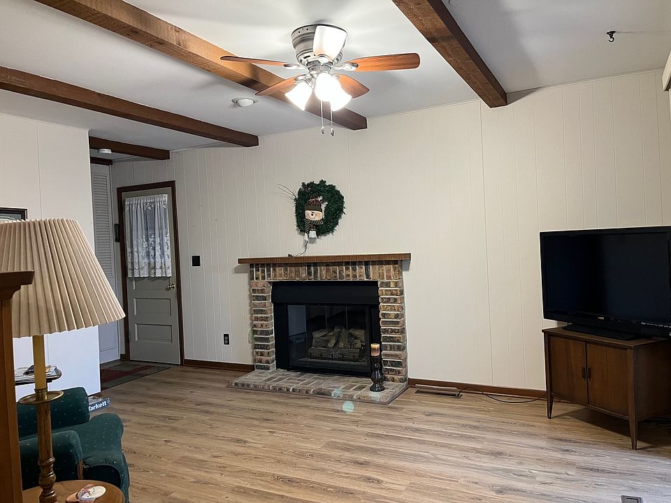 502 Meadow Ln, Morrison, IL 61270 Zillow