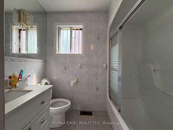 4th image of 56 Leafield Dr #Basement
