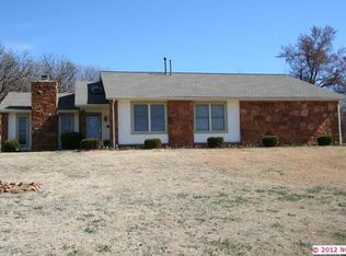 8815 Glenn Ln, Tulsa, OK 74131