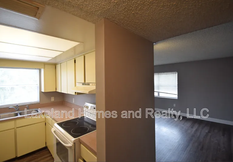 1005 S New York Ave #2 — Photo 7