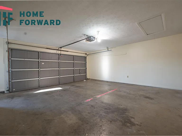 2504 Ashbrooke Dr — Photo 15