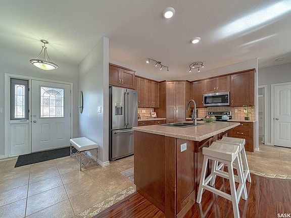 3rd image of 1590 4th Ave NW #16