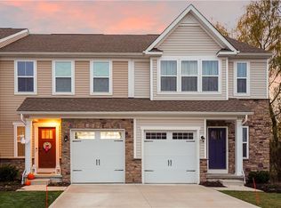 1203 Meadow Run, Akron, OH 44321