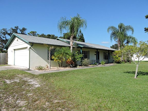 3rd image of 2412 Queen Palm Dr