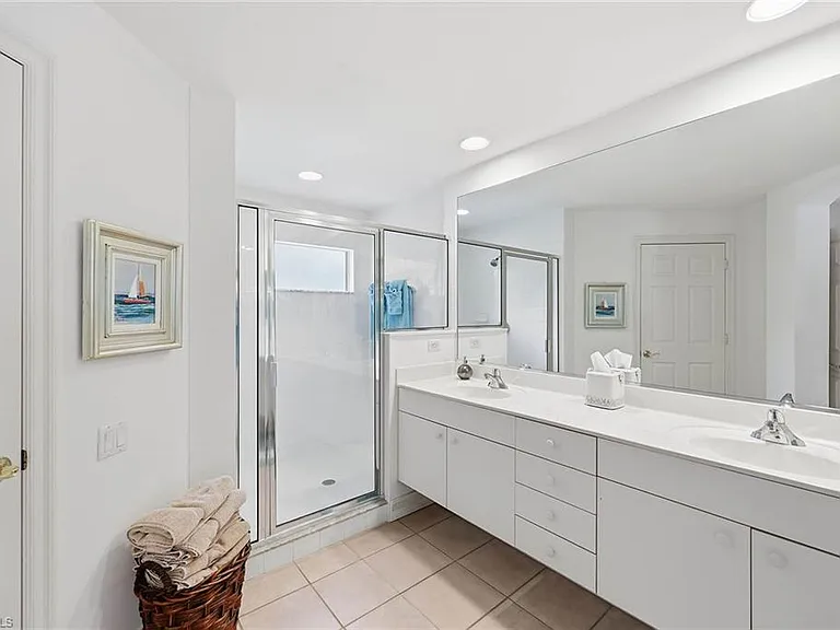 866 Carrick Bend Cir #202 — Photo 15