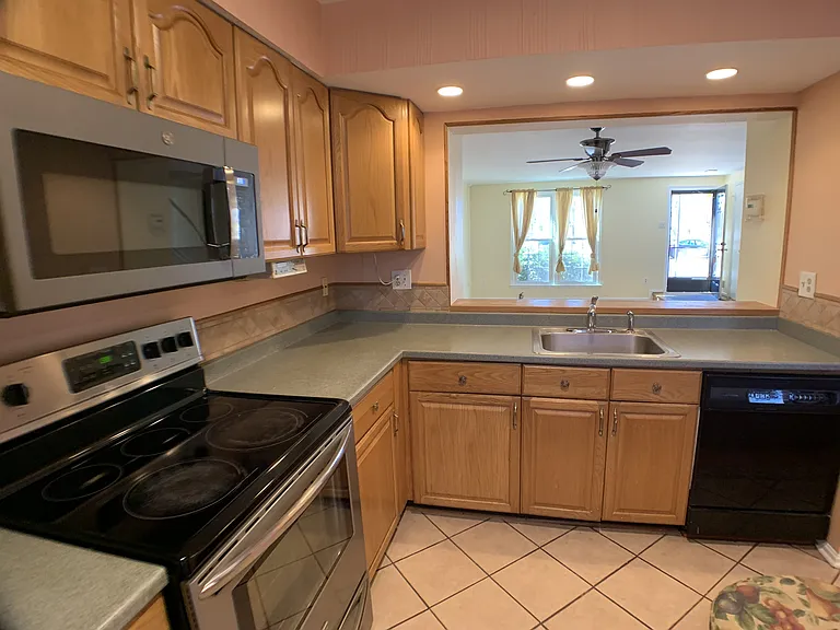 14233 Oakpointe Dr — Photo 8