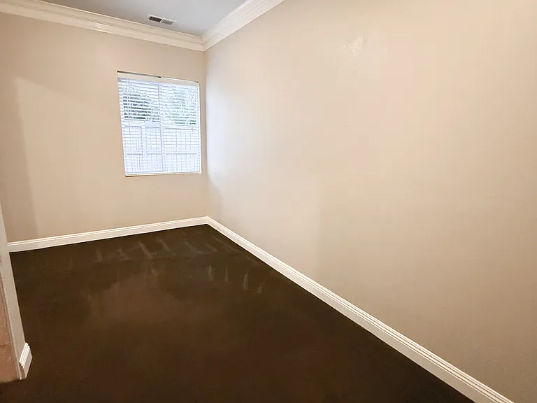 1030 White Alder Ave — Photo 17