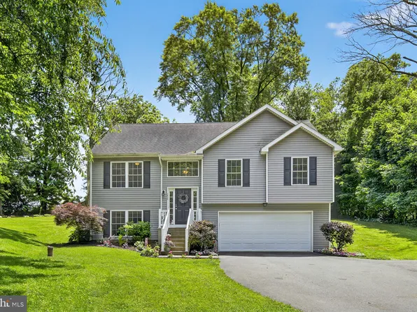 1412 Penn Grant Rd, Lancaster, PA 17602