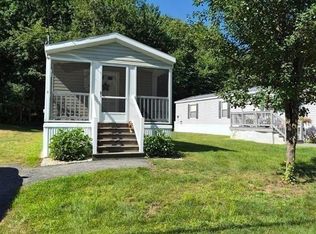 9 Parklane Road, Hampstead, NH 03841