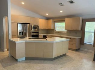 3520 SW 51st St, Fort Lauderdale, FL 33312