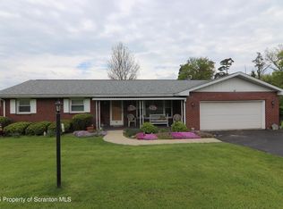 17 Vosburg Rd, Tunkhannock, PA 18657