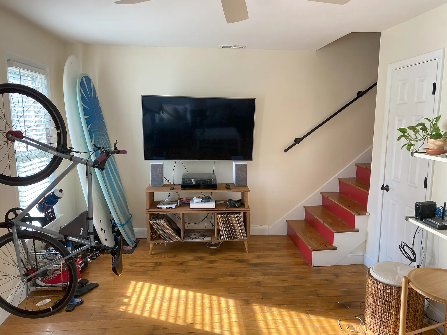 3 bed, 2.5 bath, 1240 sqft, $1,500 — Photo 1