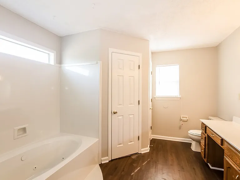 1812 Black Bear Cir E — Photo 9