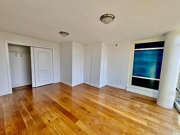 5th image of 3440 Guider Ave #7H