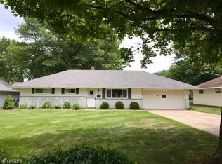 469 Harris Rd, Richmond Hts, OH 44143