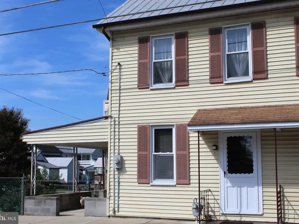 39 S Allison St, Greencastle, PA 17225