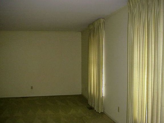 4th image of 818 Clearview Dr