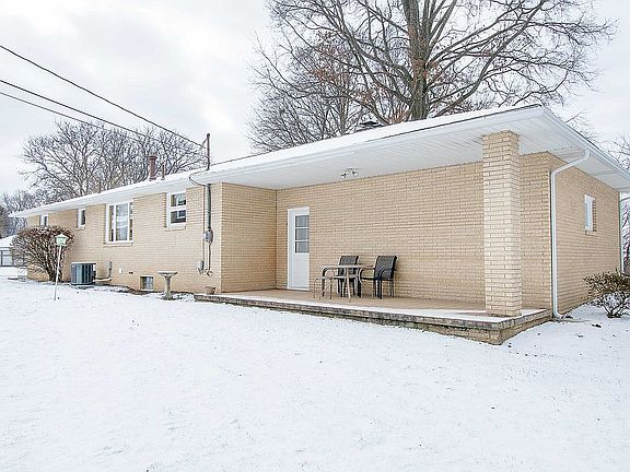 Rearview of the home.