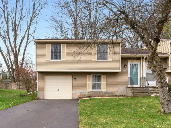 4148 Tommys Trl, Liverpool, NY 13090