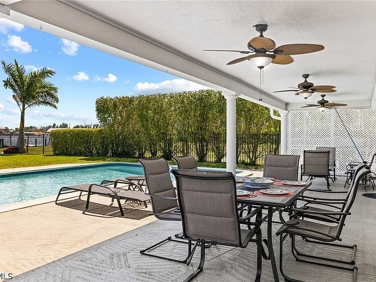 252 Bayshore Dr — Photo 19