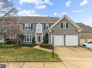 6271 Kingfisher Ln, Alexandria, VA 22312