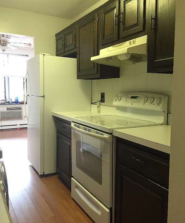 1st image of 357 N Broadway 2b Fl 2