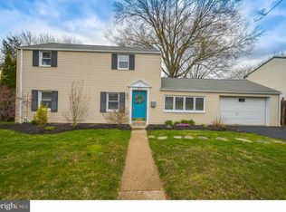 201 Ulmer Ave, Oreland, PA 19075