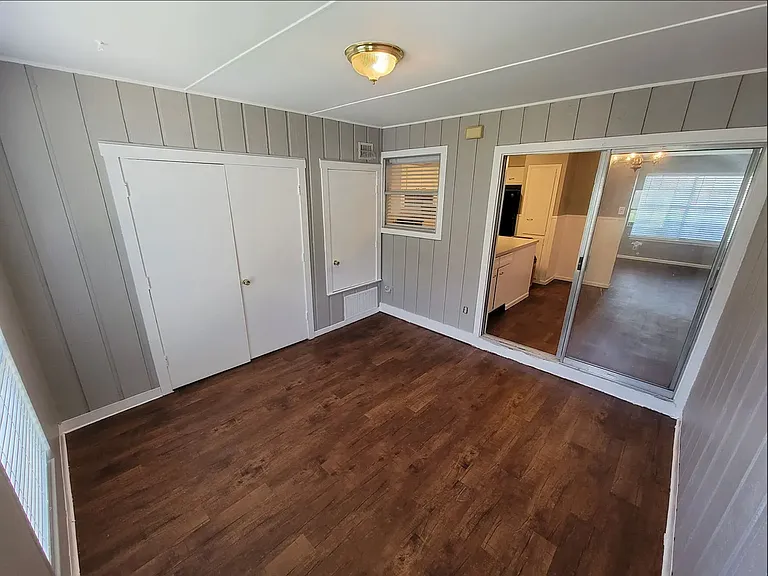 2447 Hiawatha St — Photo 15