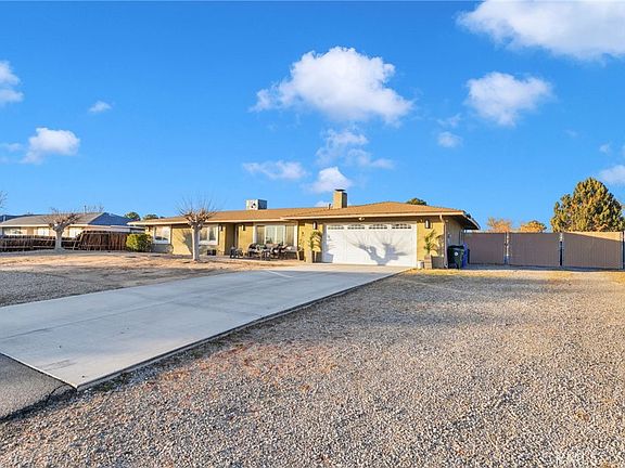 3rd image of 21940 Carlisle Rd