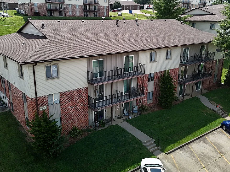 819 Southwest Blvd #Q