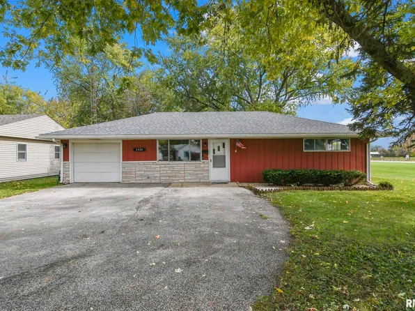 3424 S 4th St, Southern View, IL 62703