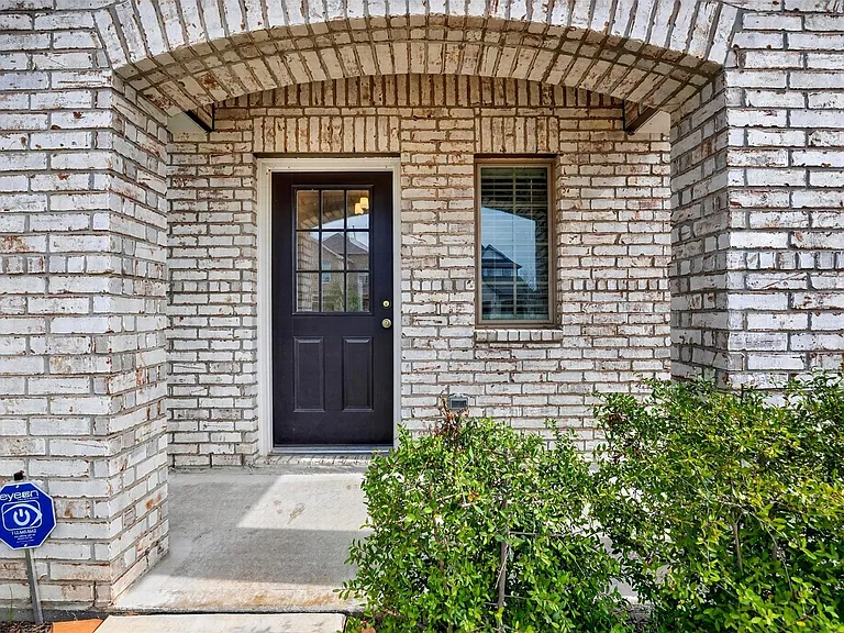 21619 Coral Mist Dr — Photo 4