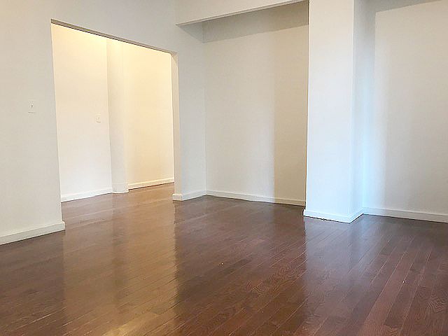 1st image of 57 W 58th St APT 10H