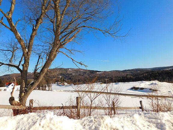 4th image of 620 Bishop Brook Road