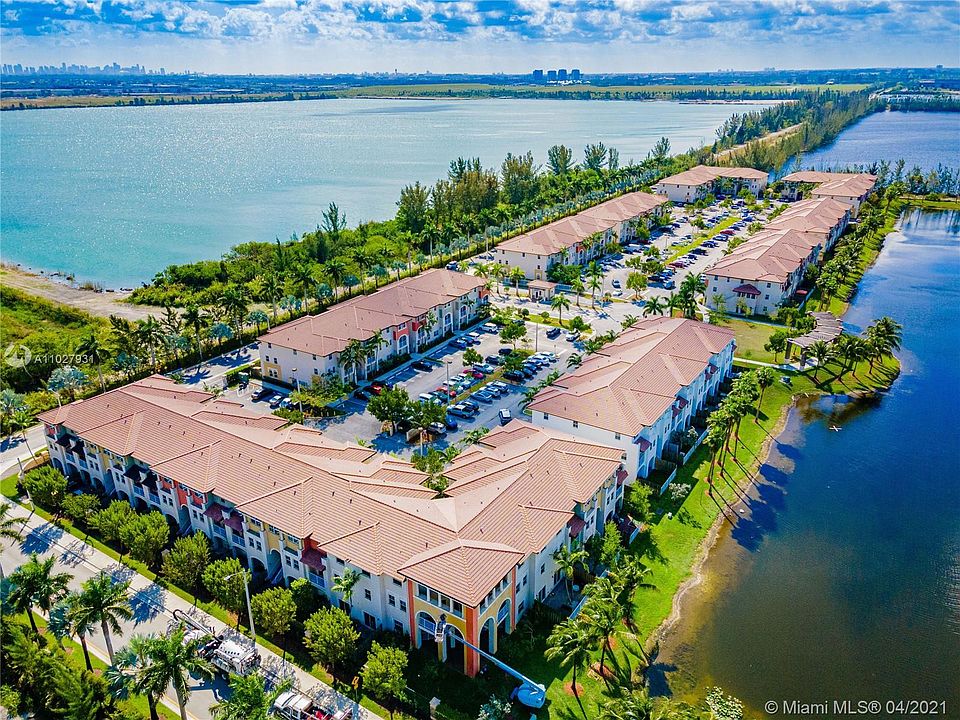 1st image of 8960 NW 97th Ave APT 201
