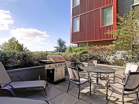 Outdoor Courtyard