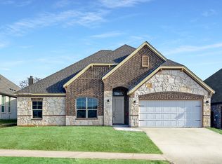 1004 Wildwood Dr, Joshua, TX 76058