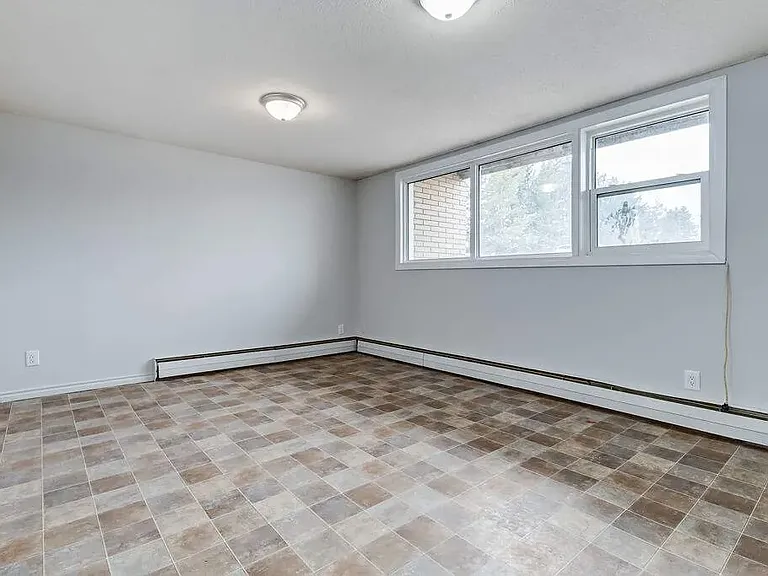 6 Allanbrooke Dr #18 — Photo 19