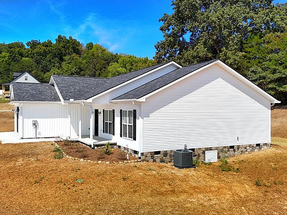 5th image of 243 Splendor Way
