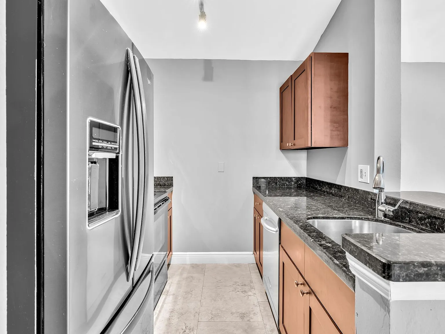 1 bed, 860 sqft, $1,995 — Photo 2
