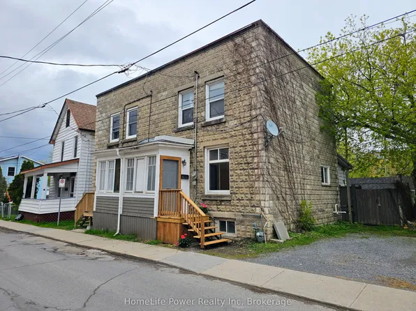 87 Chatham St, Kingston, ON K7K 4H1