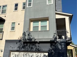 1422 N Harbor Blvd, Santa Ana, CA 92703