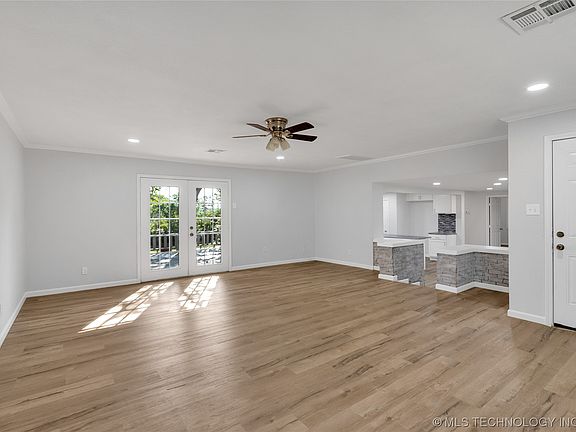 4th image of 6033 S 31st West Ave