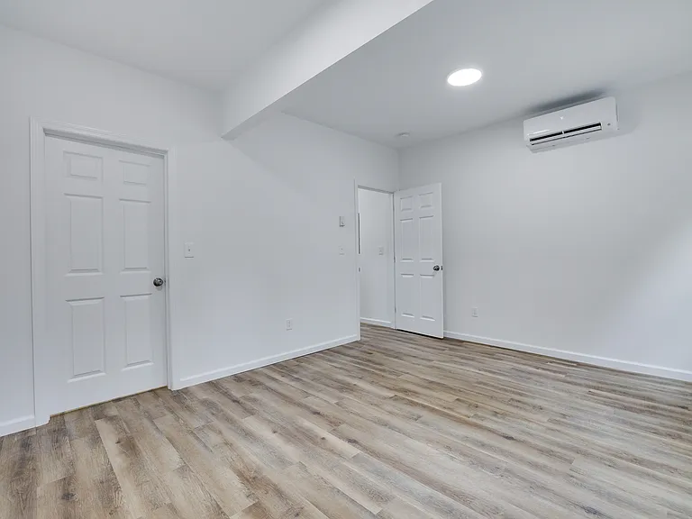 123 Evergreen Ln #2 — Photo 10