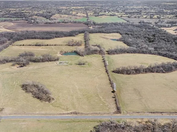 18211 Plattsburg Rd, Holt, MO 64048