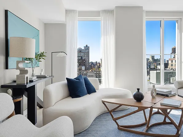 215 West 28th Street 15A image 3 of 41