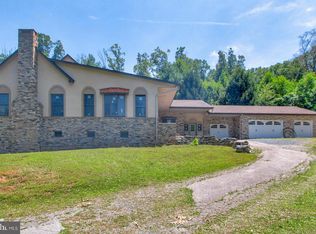 4248 Druck Valley Rd, York, PA 17406